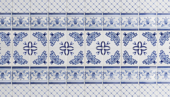 maiolica de delft: new, and classically clé