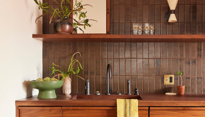 12 brown kitchen backsplash ideas: earthy and elevated