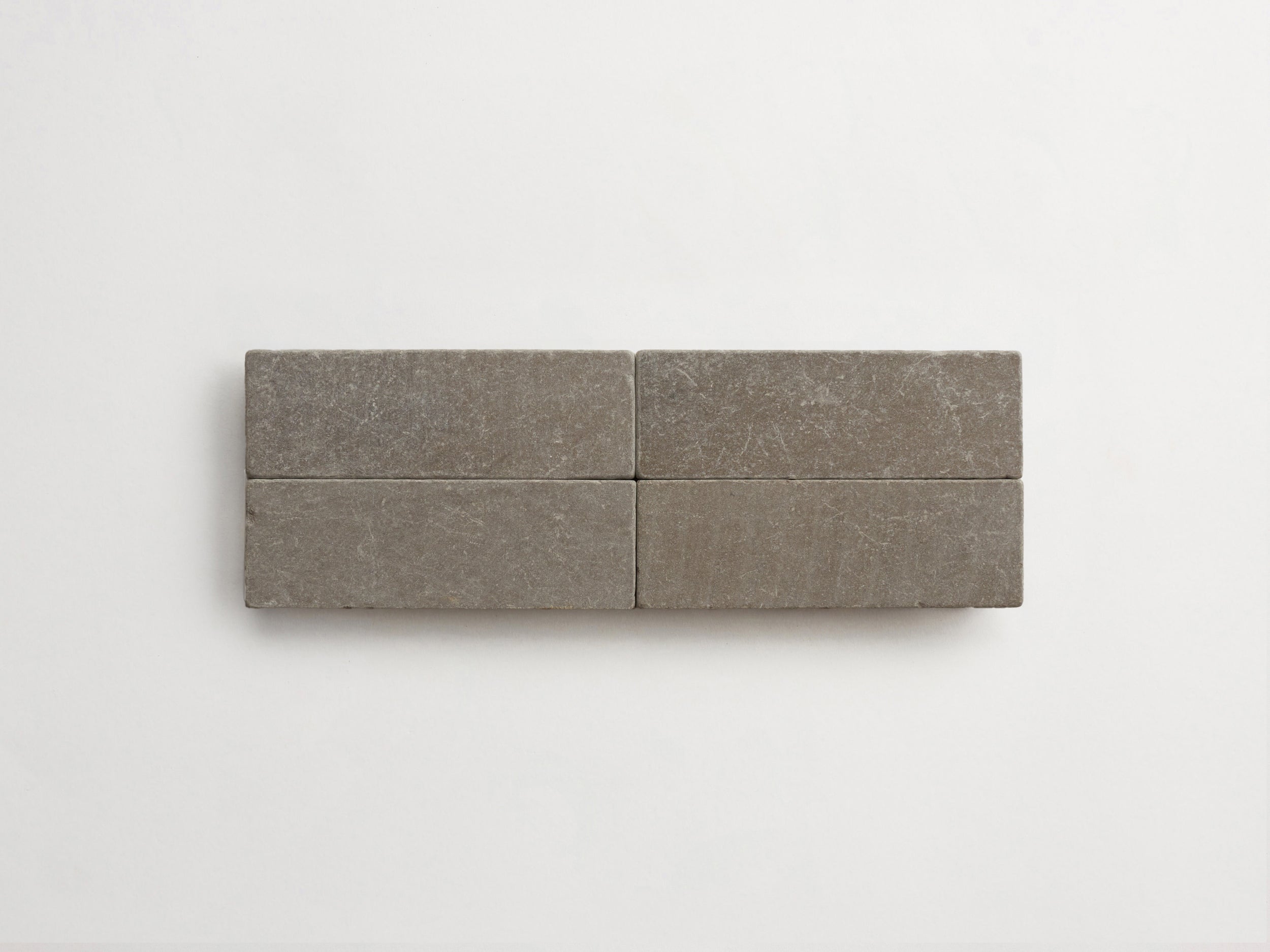 cle-tile-stone-tumbled-lapidary-baguette-4up-cashmere-grey-3000x2250-300dpi.jpg