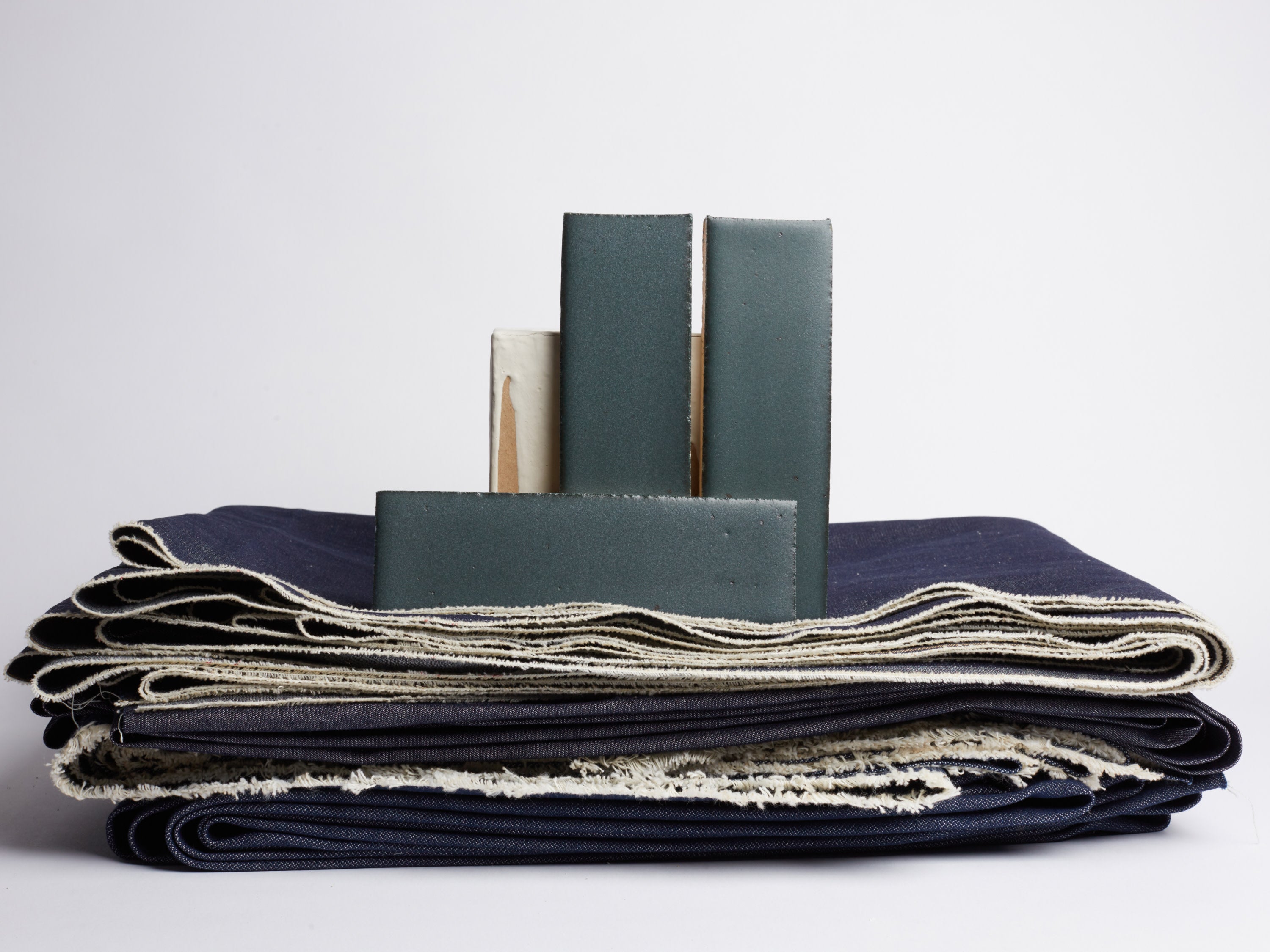 Navy blue tile | 2x8 | Denimcraft collection | Workwear | clé