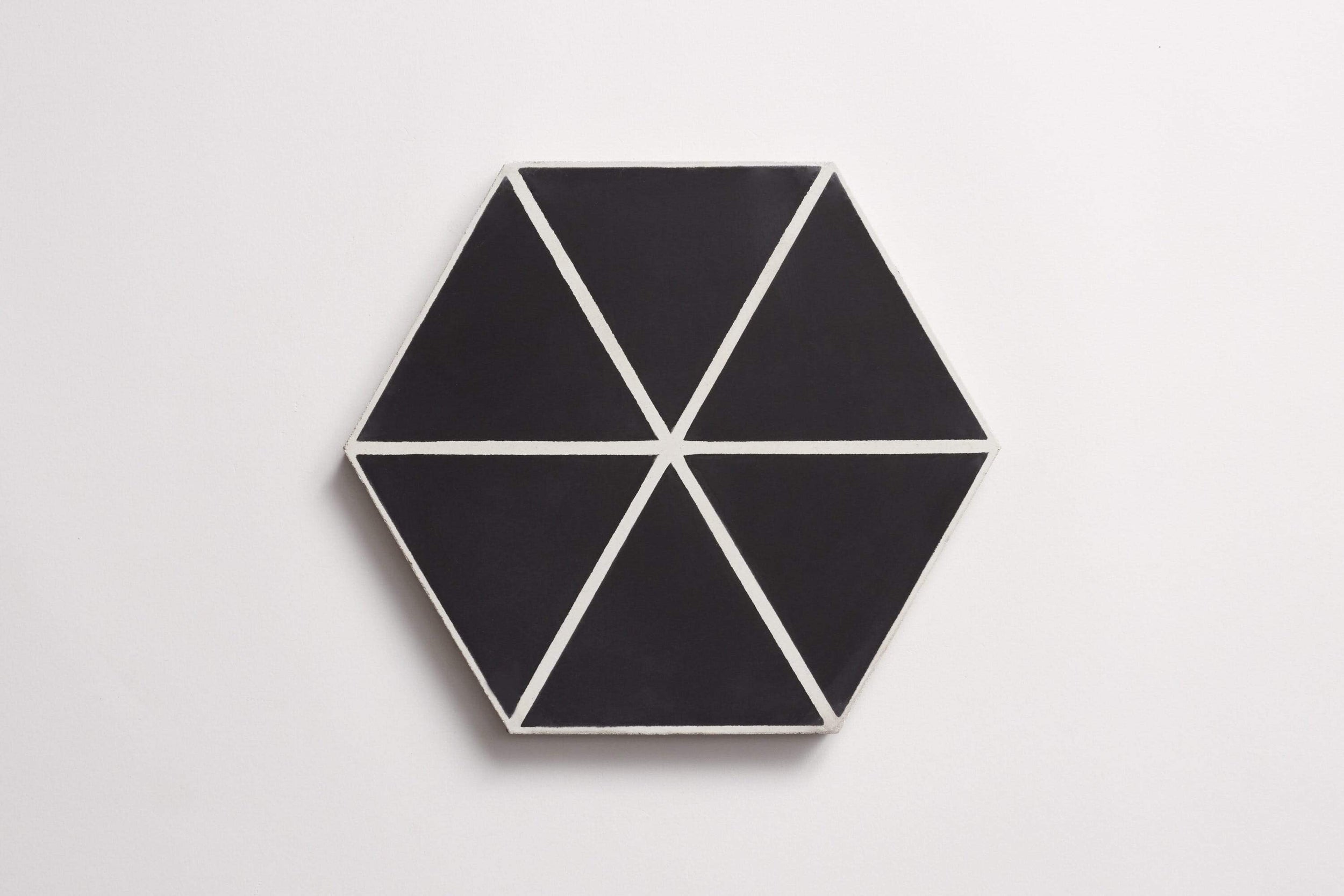 c_e_cement_try_angle_line_black_hex_c22883-main.jpg