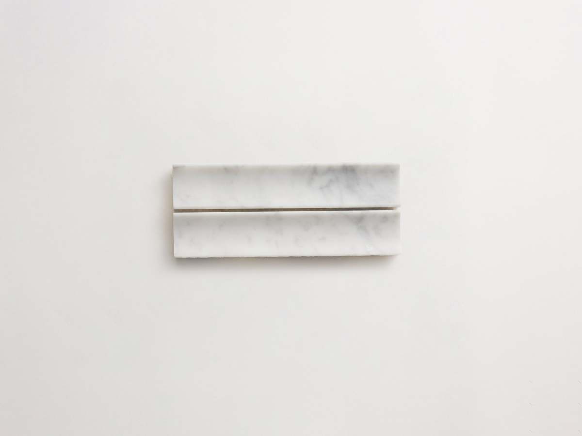 Fluted 3d-tile carrara marble etui petit lapidary.