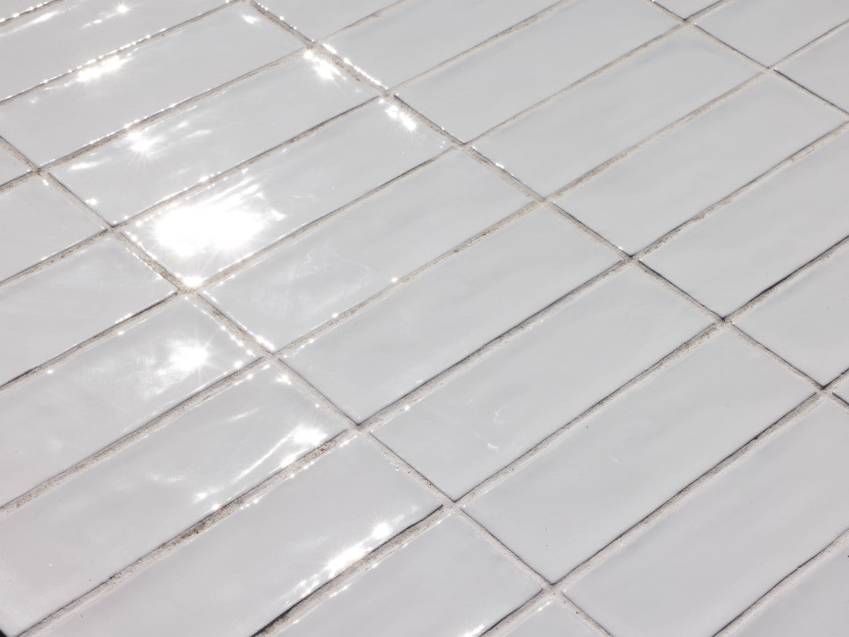 Basic Terracotta Tile 6x2 gloss White Tile.