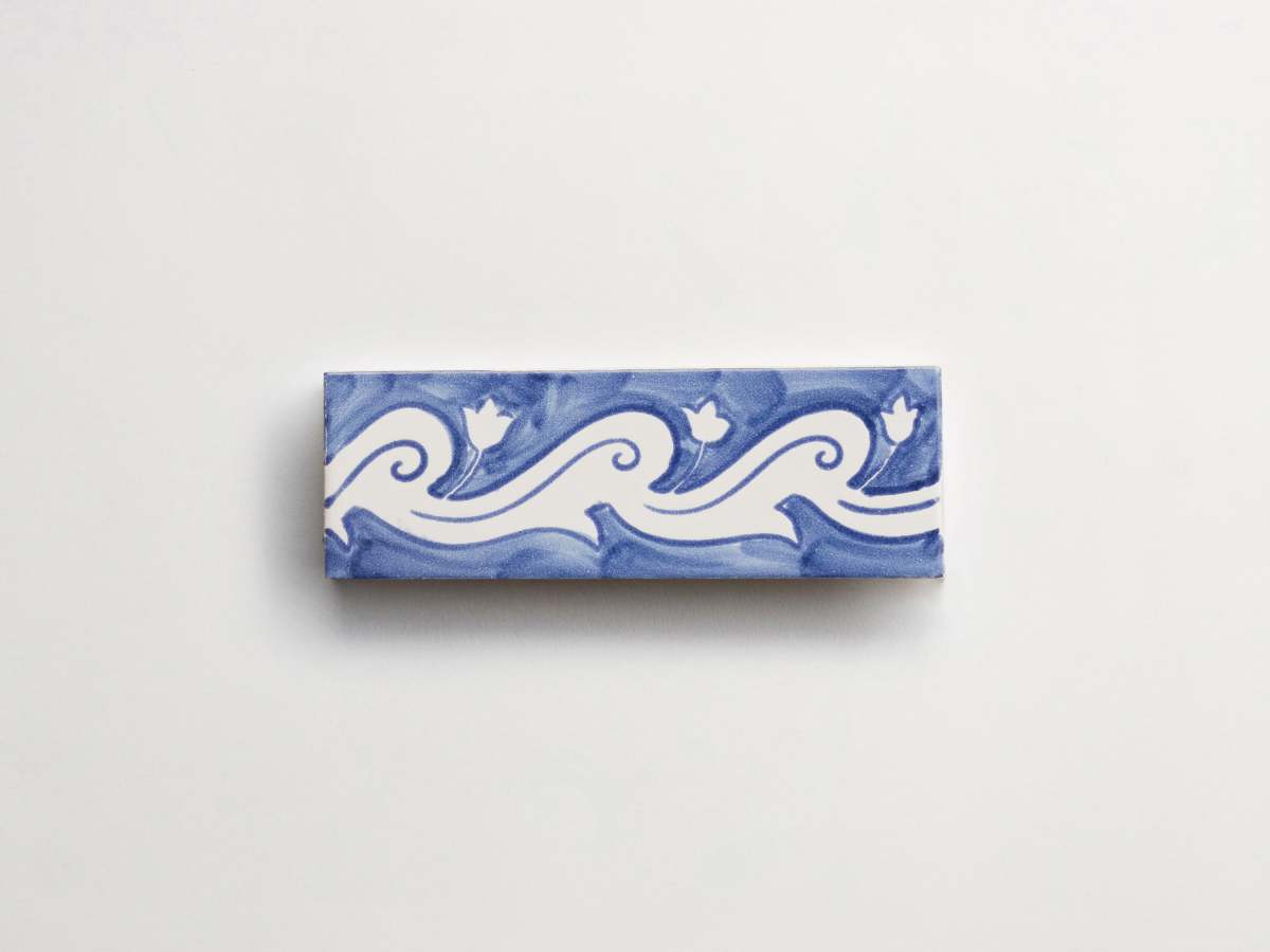 Hand painted blue and white border tile delft rectangle.