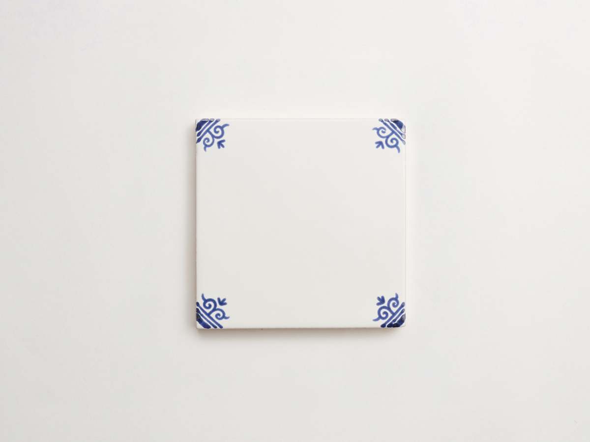 Decorative light blue ceramic tile backsplash delft.