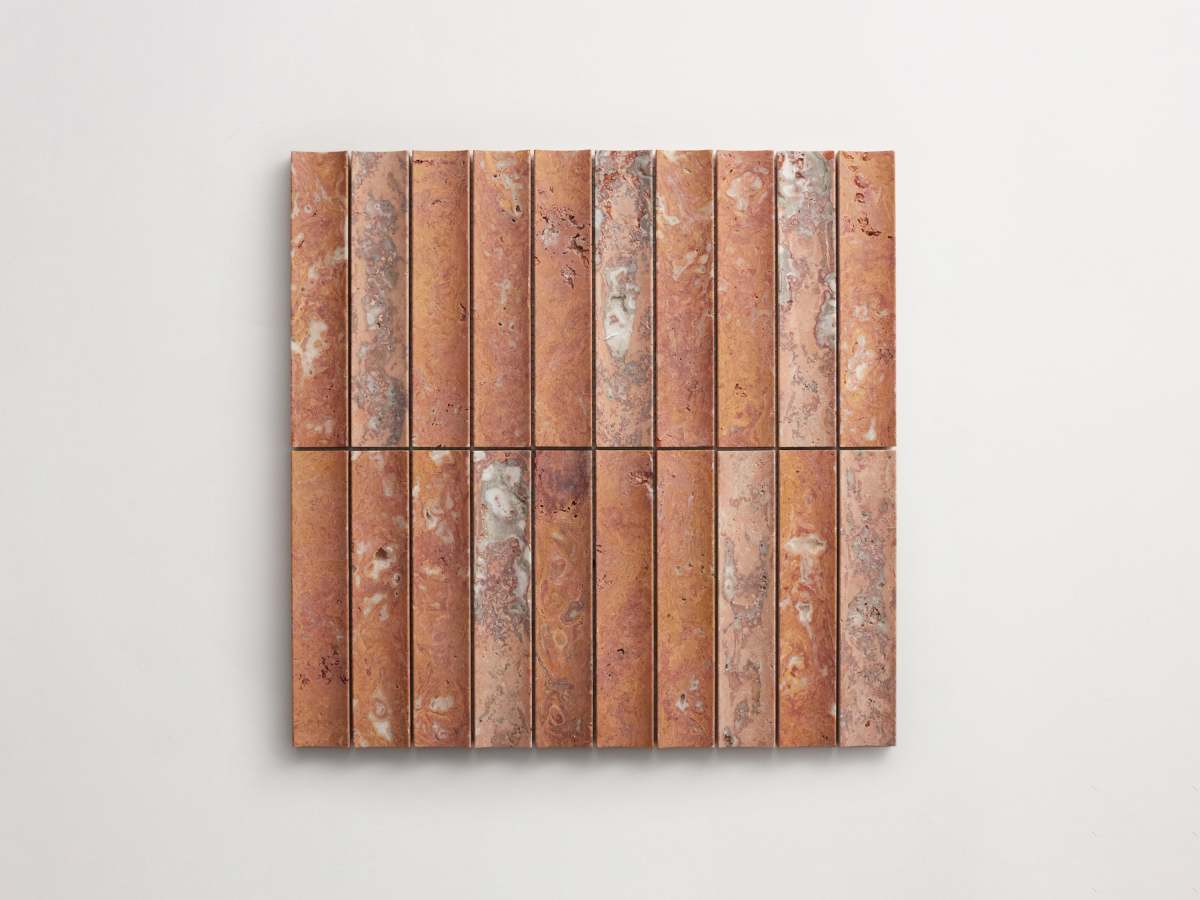Red travertine fluted 3d-tile etui petit lapidary.