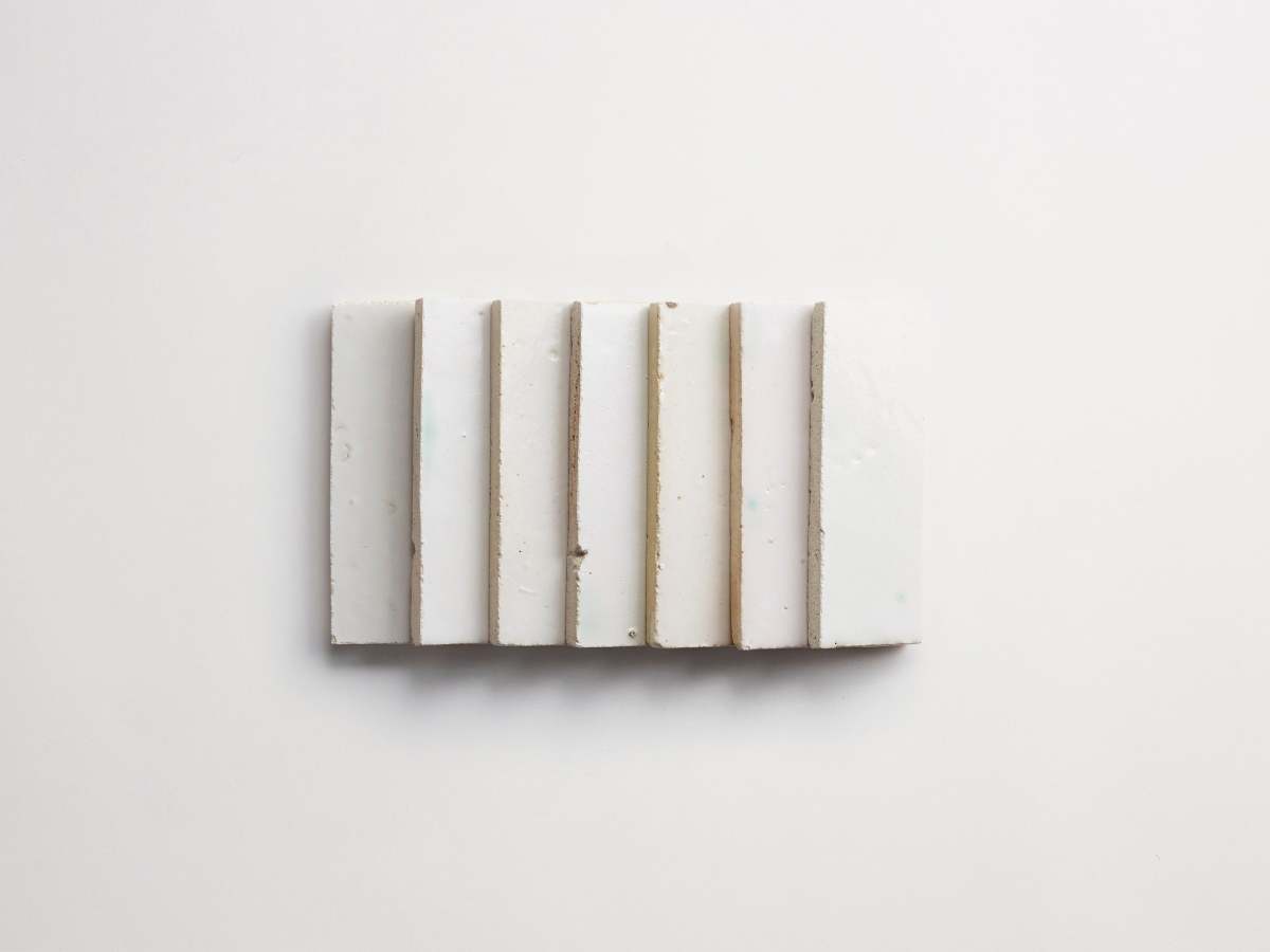 Terracotta tile eastern elements mochi white rectangle.