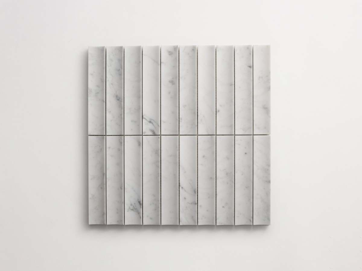 Fluted 3d-tile carrara marble etui petit lapidary.
