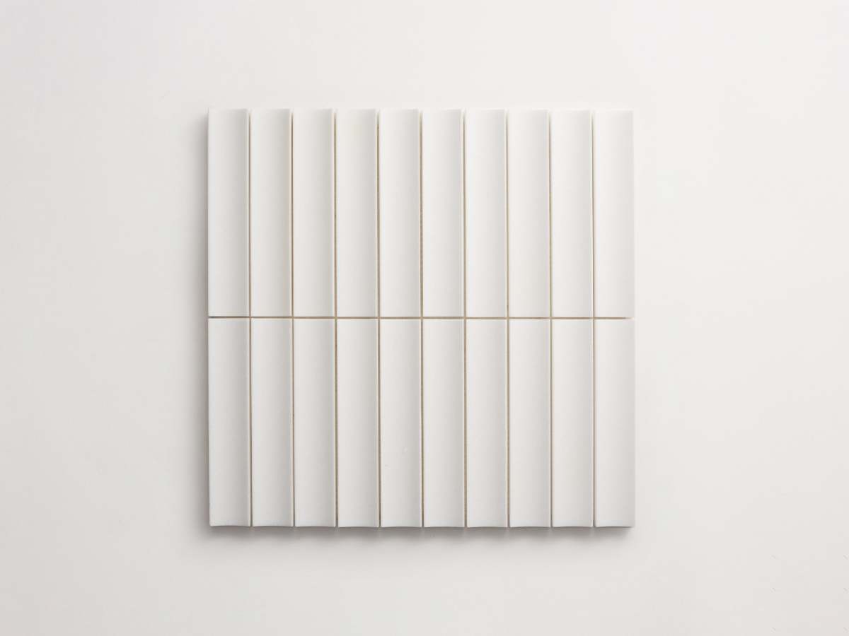 Fluted 3d-tile white marble thassos etui petit.