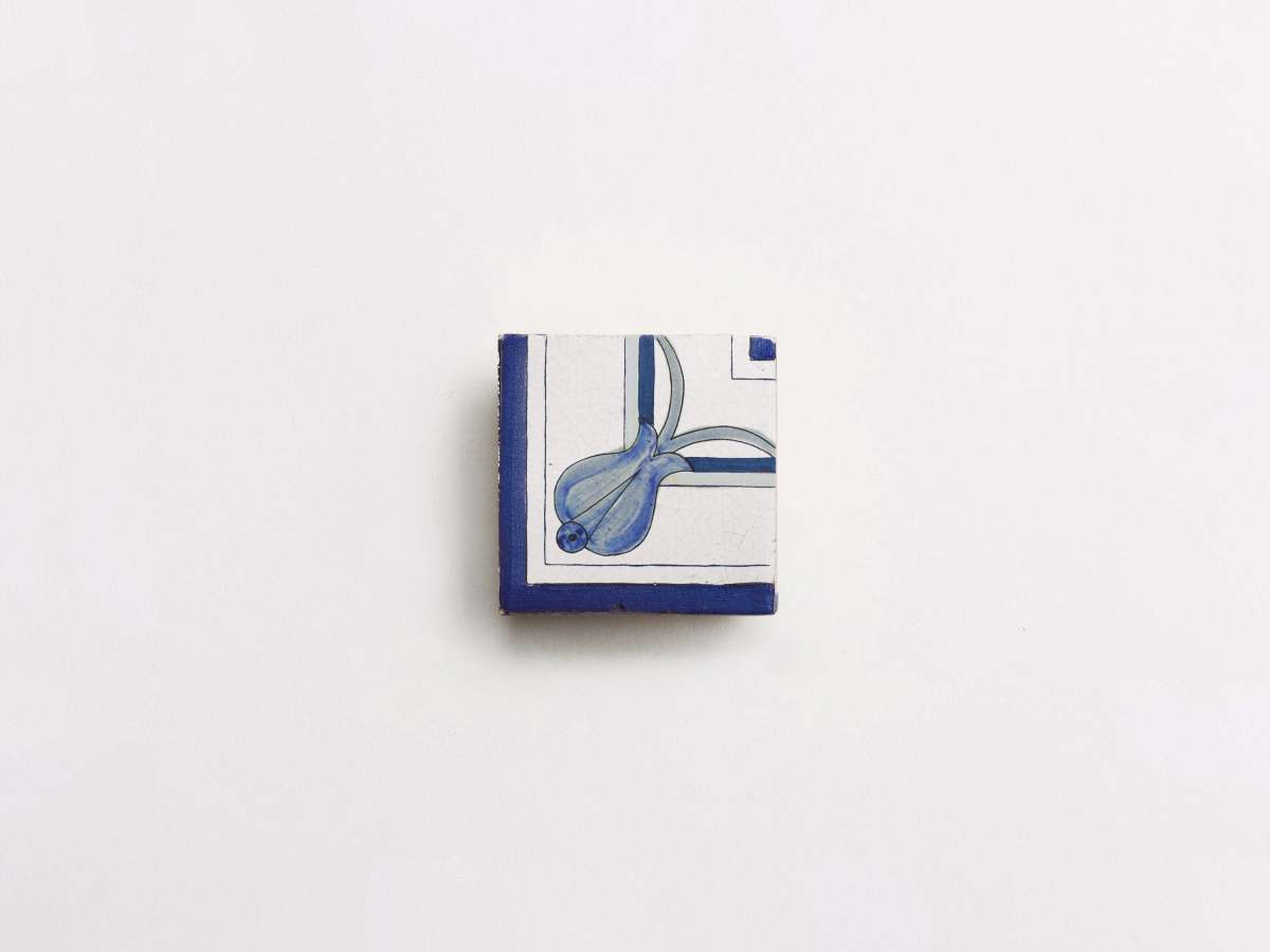 Blue white square mezza border backsplash tile majolica.