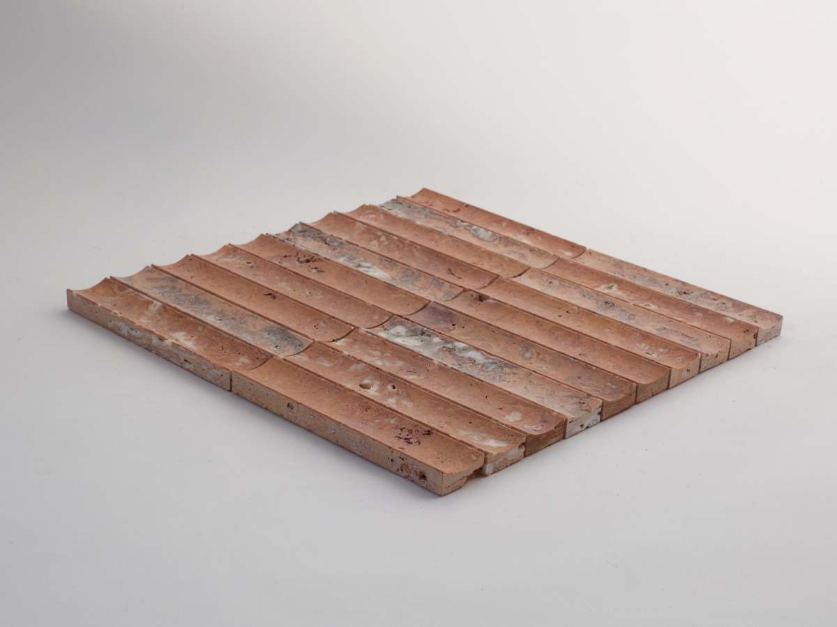Red travertine fluted 3d-tile etui petit lapidary.