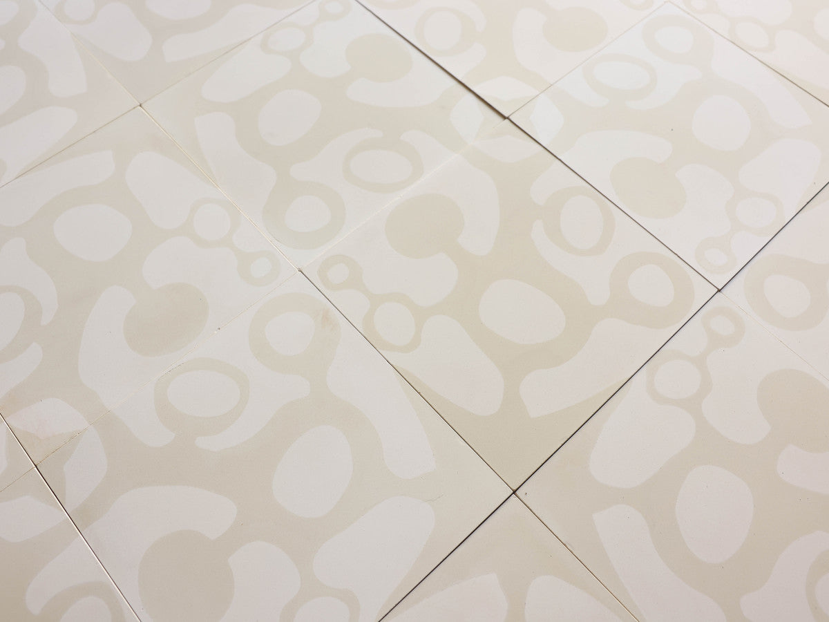 Ruan Hoffmann cement tile Paris Fizz pattern White.