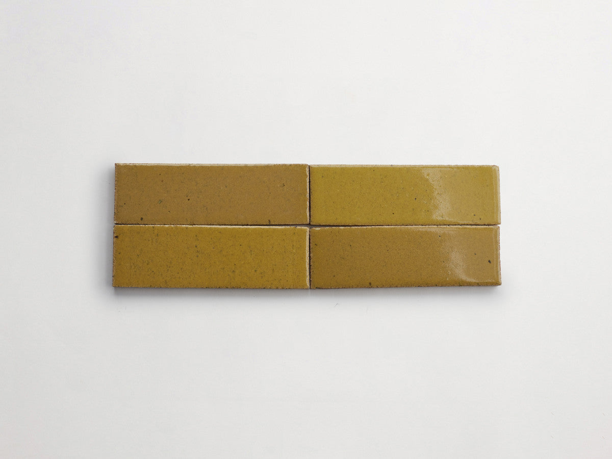 Glazed thin brick 2½x8 Van Winkle Rock Yellow guild.
