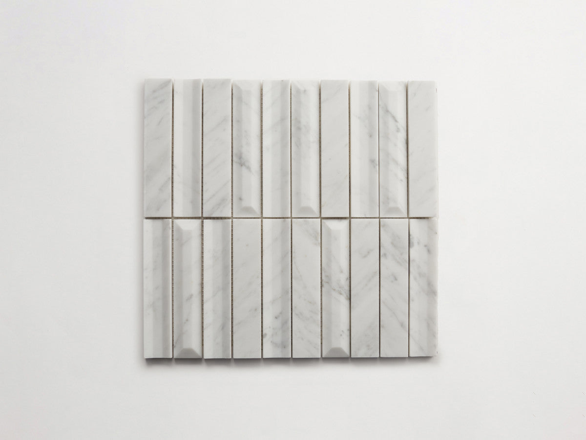 clé lapidary: lavorato | apiari | honed | carrara ~ 1¼"x6"x½"