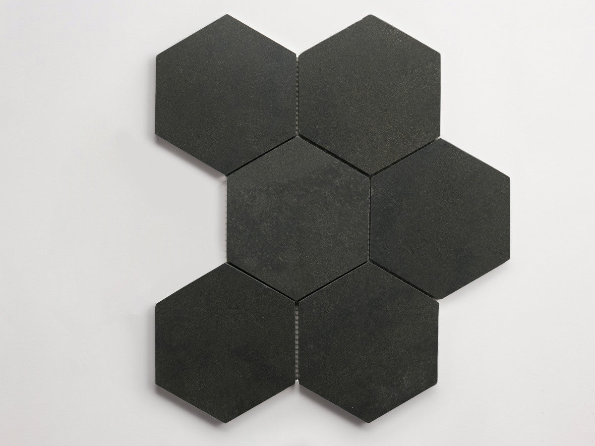 clé lapidary: pietrelle | six hex mosaic sheet | honed | noir fumé ~ 5"x5¾"x⅜"
