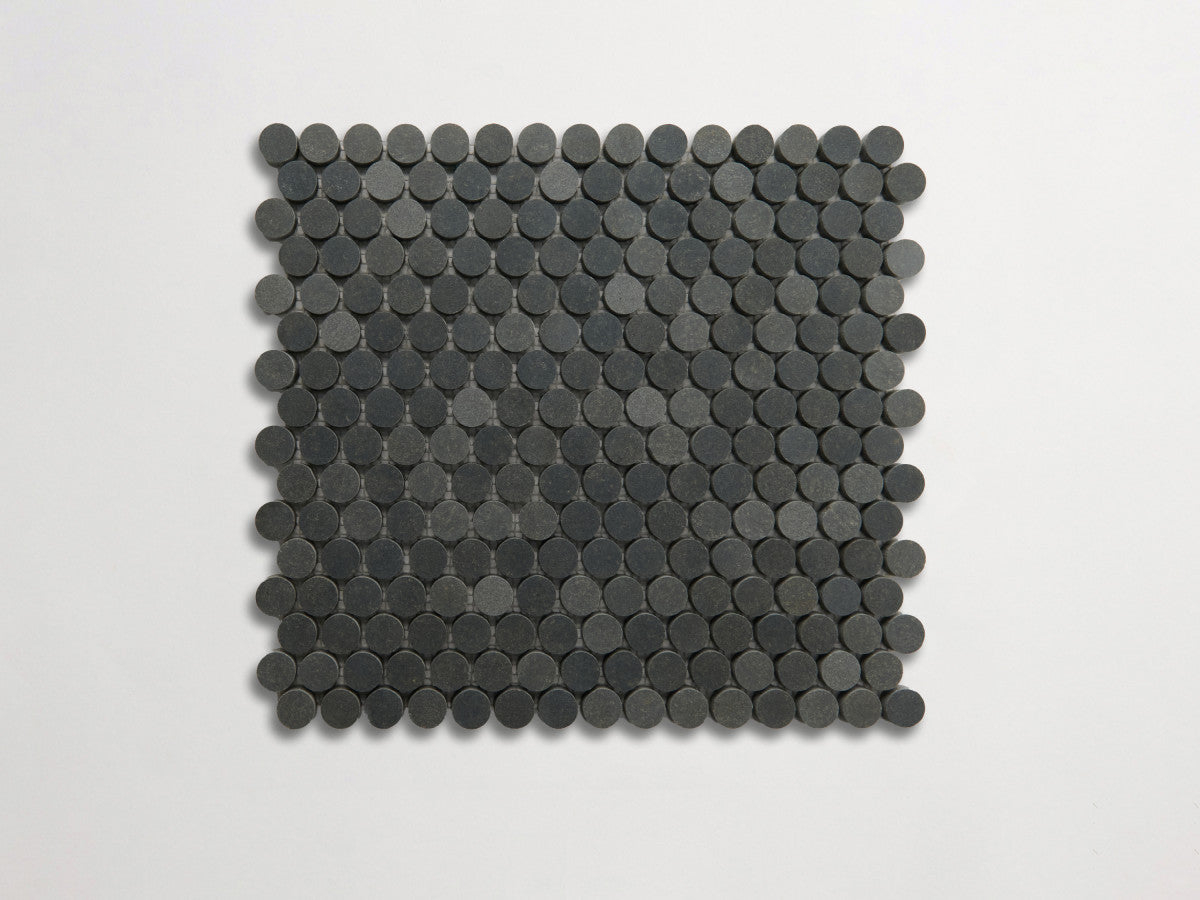 clé lapidary: pietrelle | penny round mosaic sheet | honed | noir fumé ~ ¾"x¾"x⅜"