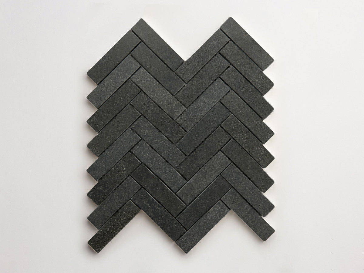 clé lapidary: pietrelle | herringbone mosaic sheet | honed | noir fumé ~ 1"x3¾"x⅜"