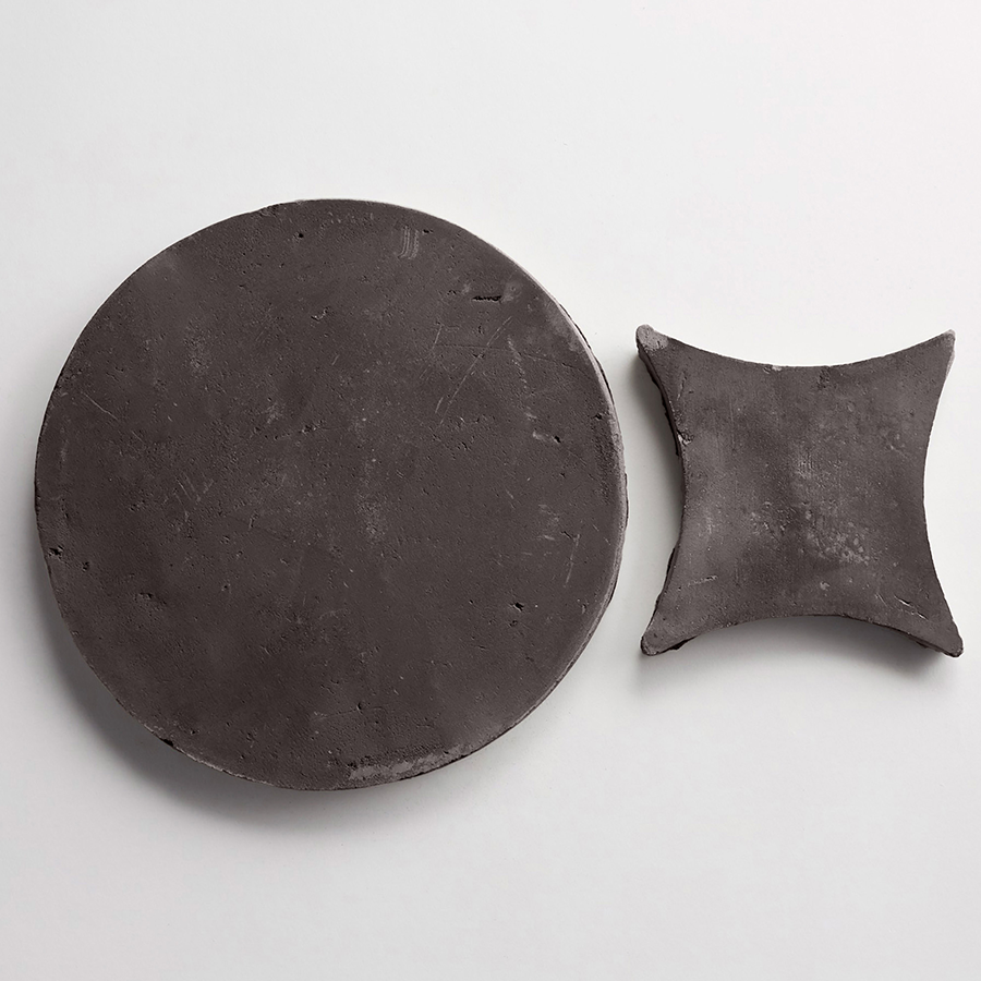 Terracotta Tile Circle + Losange Unfinished Black Tile.