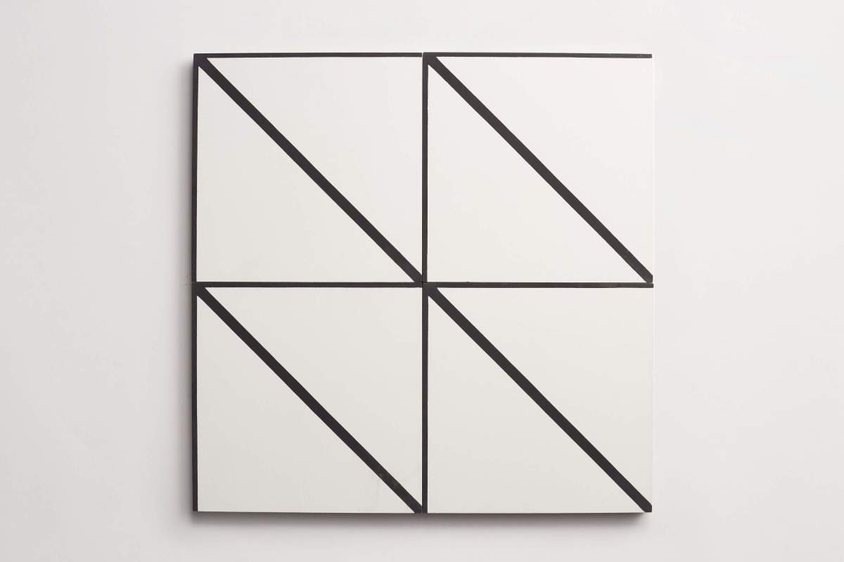 Tile cement coletivo muda lagoa white black.