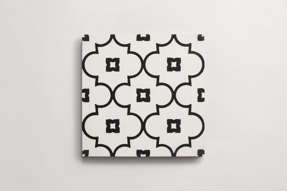 Tile cement moroccan 2 petite arabesque black.