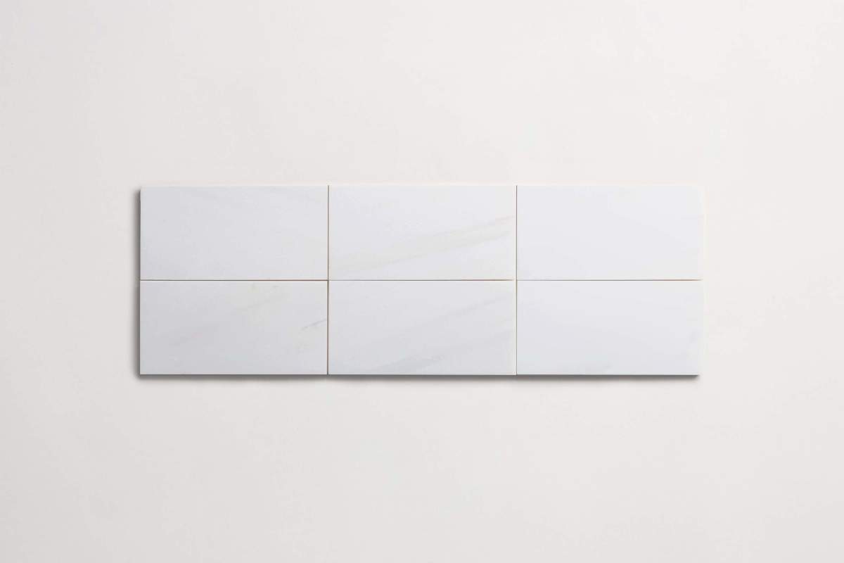 Tile bianco dolomite white stone subway.