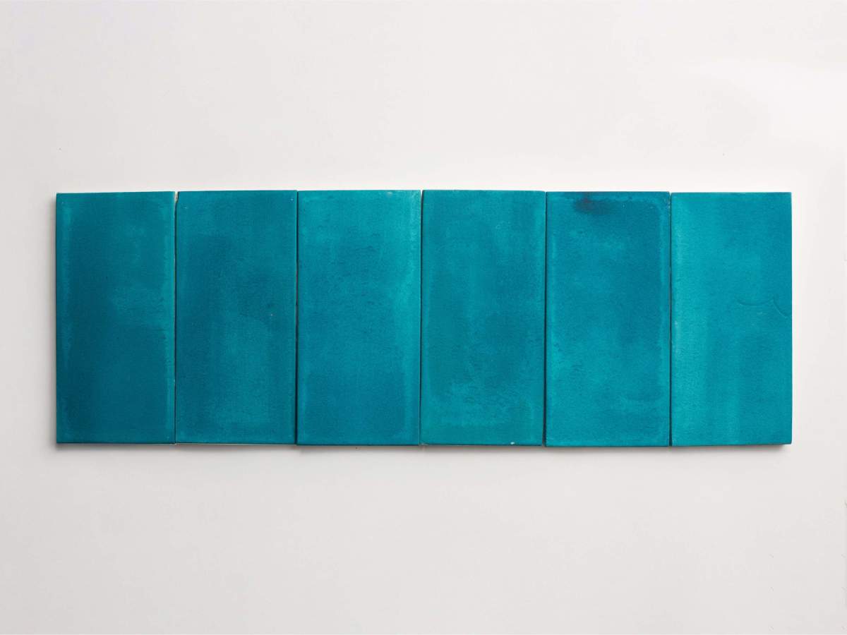 Ceramic Shibori Tile White 8x4 Teal Stain tile.