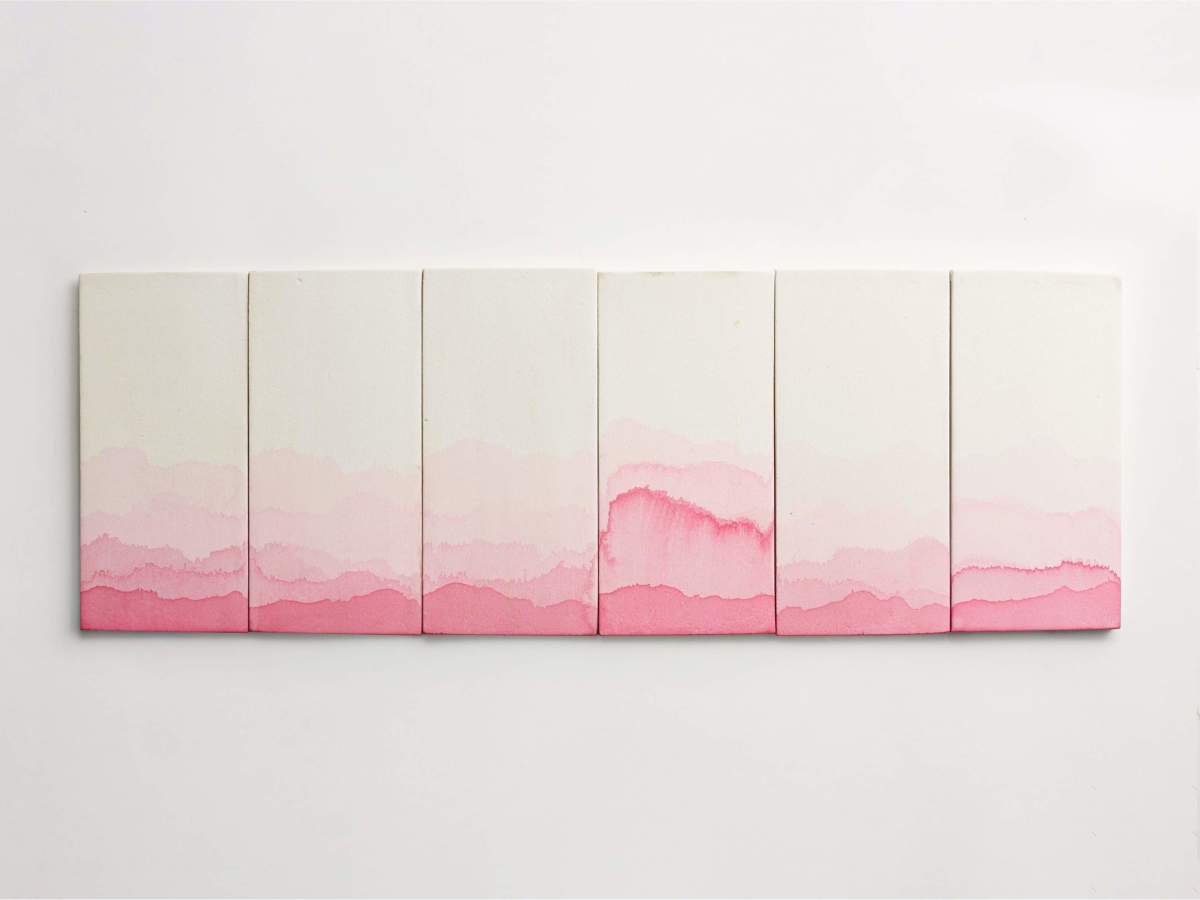 Ceramic Shibori Tile White 8x4 Pink Dip tile.