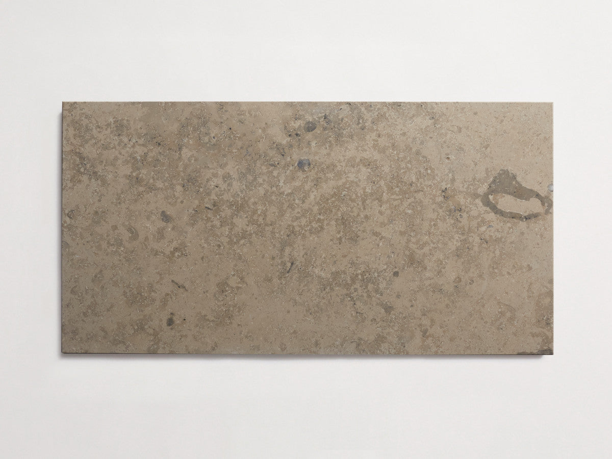 Lapidary limestone tile | 24 x 12 | Chantilly Grey | Honed | clé