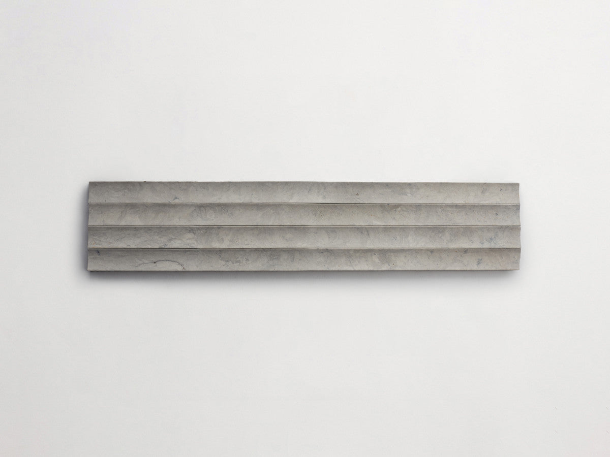 Lapidary fluted tile alpaca grey 23.5 x 1.25.