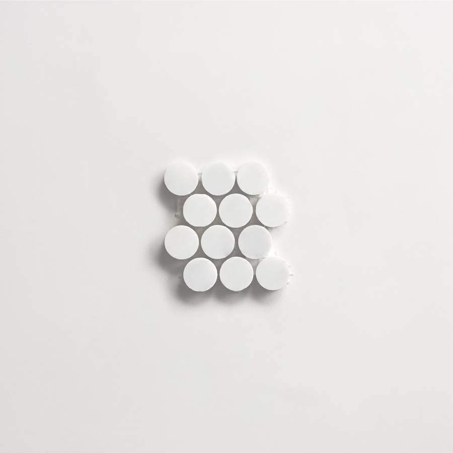 clé lapidary: legacy | penny rounds mosaic sheet | honed | thassos | sample ~ ¾"x¾"x⅜"