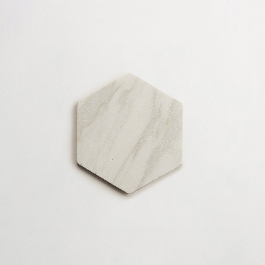Lapidary stone tile 6¾ in. hex Calacatta Gold Tumbled.
