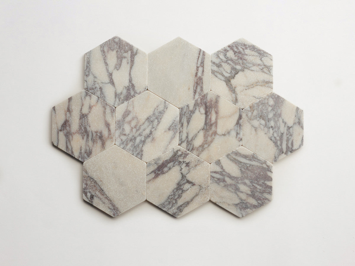 Lapidary stone tile 6¾ in. hex Calacatta White Tumbled.