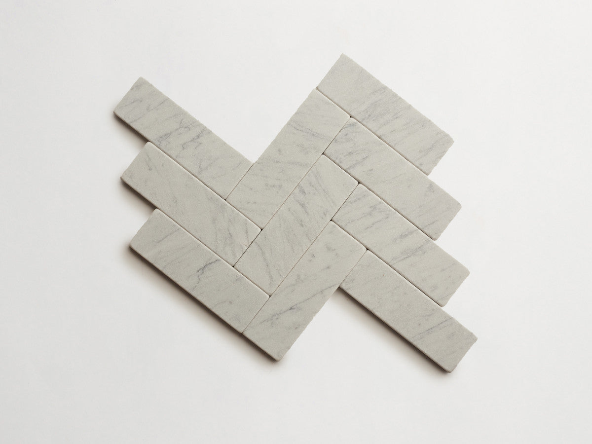 Lapidary stone tile 6 x 2 Carrara White Tumbled.