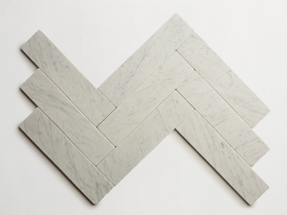 Lapidary stone tile 12 x 3 Carrara White Tumbled.