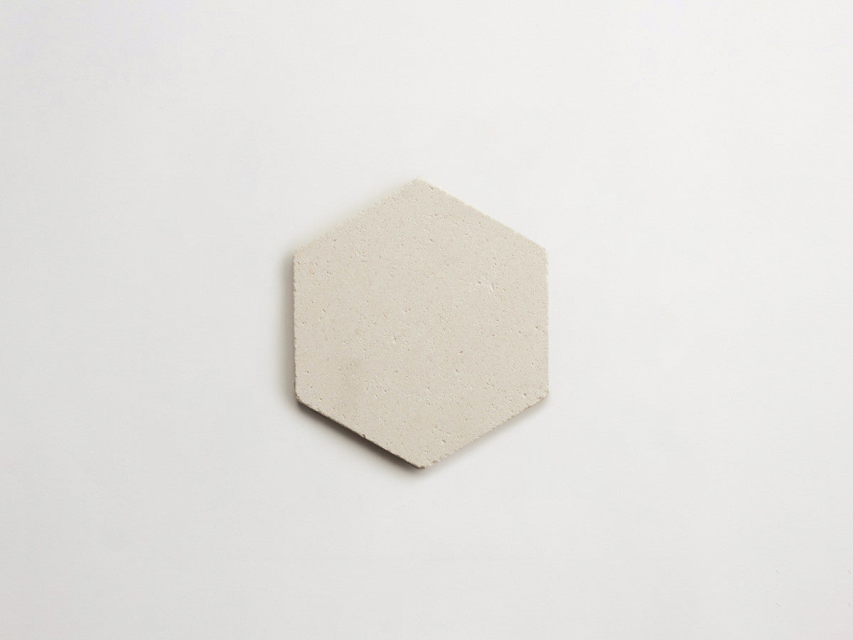 Lapidary stone tile 6¾ in. hex White Limestone Tumbled.