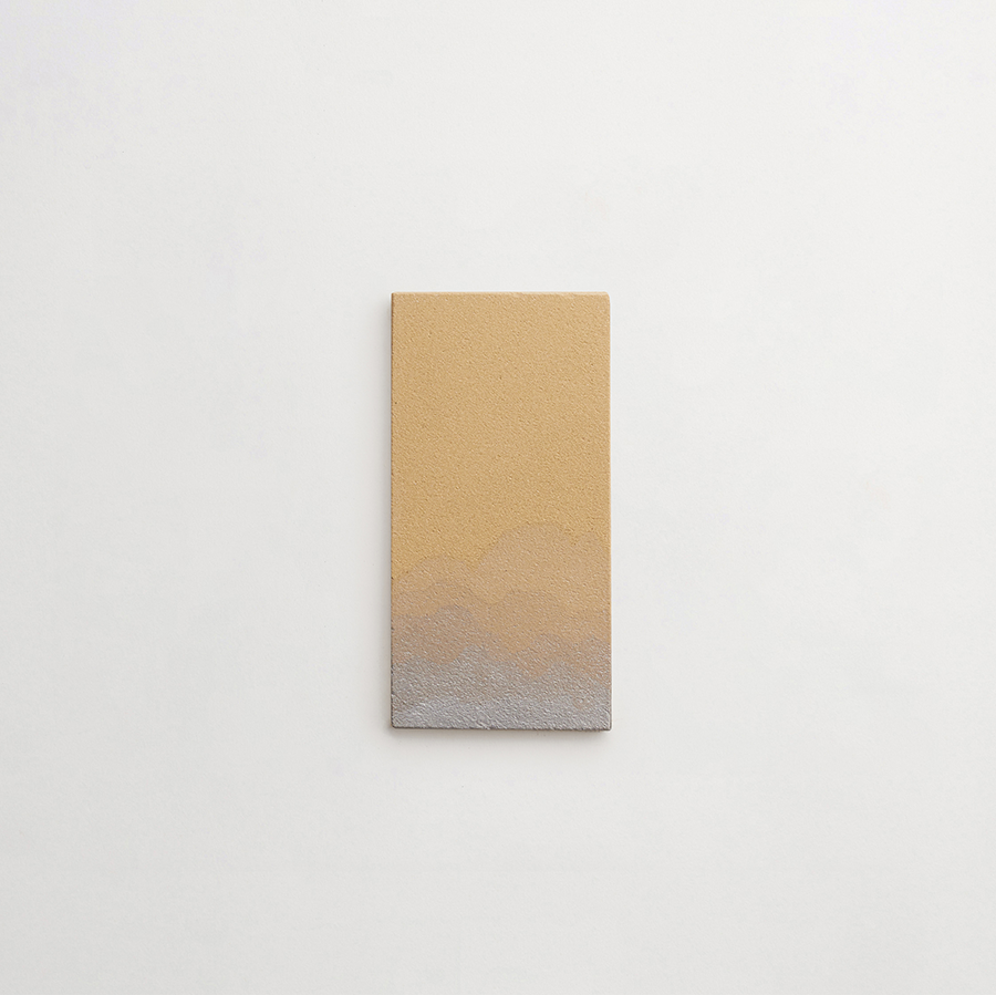 Ceramic Shibori Tile Natural 8x4 Grey Dip tile.