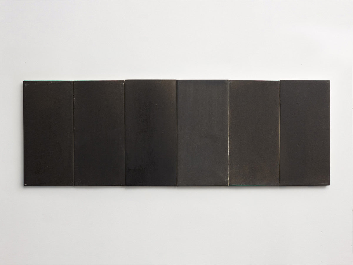 Ceramic Shibori Tile White 8x4 Black Stain tile.