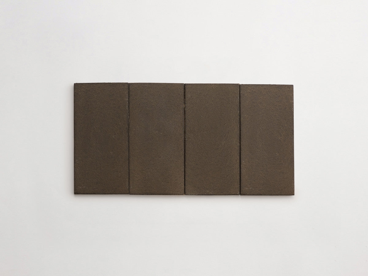 Ceramic Shibori Tile Natural 8x4 Black Stain tile.