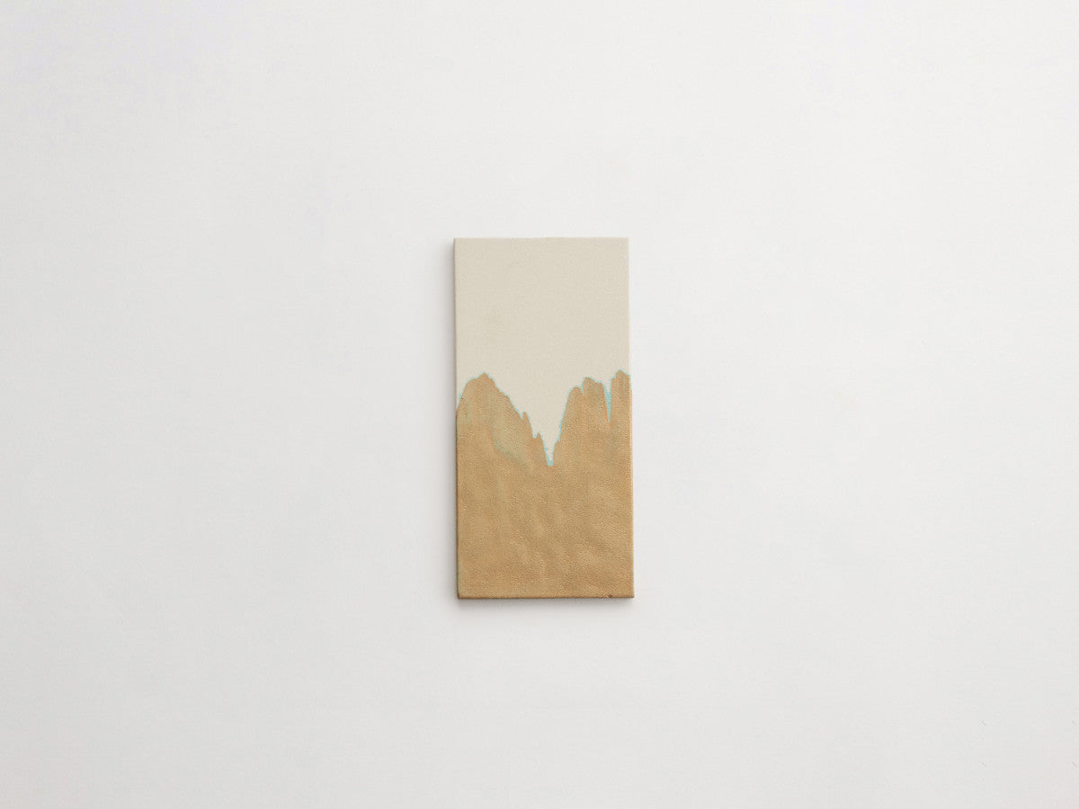 Ceramic Shibori Tile White 8x4 Yellow Peaks tile.