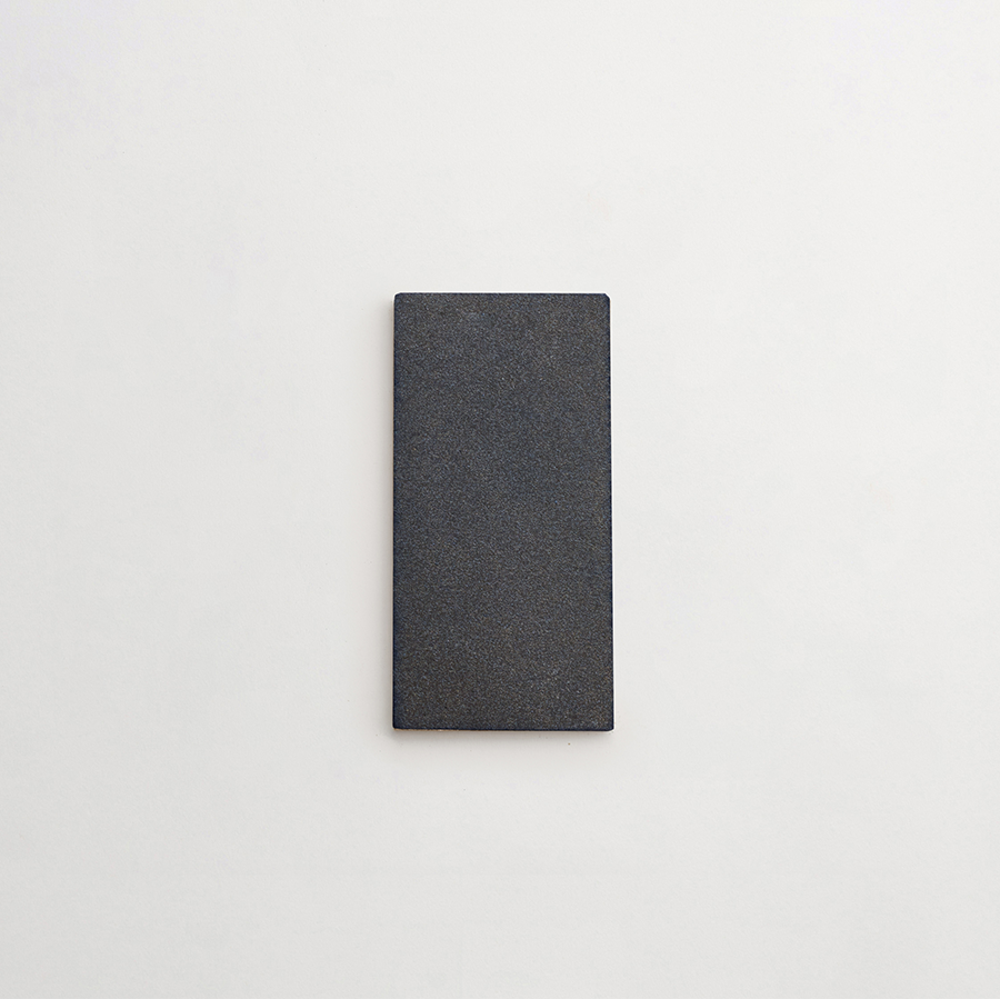 Ceramic Shibori Tile Grey 8x4 Indigo Stain tile.