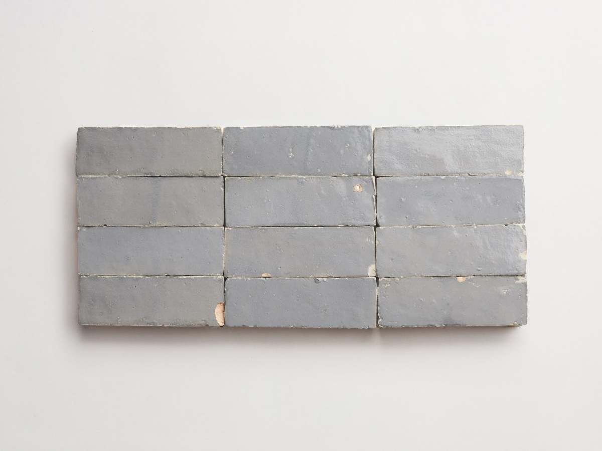 Grey zellige tile tarnished silver subway bejmat.