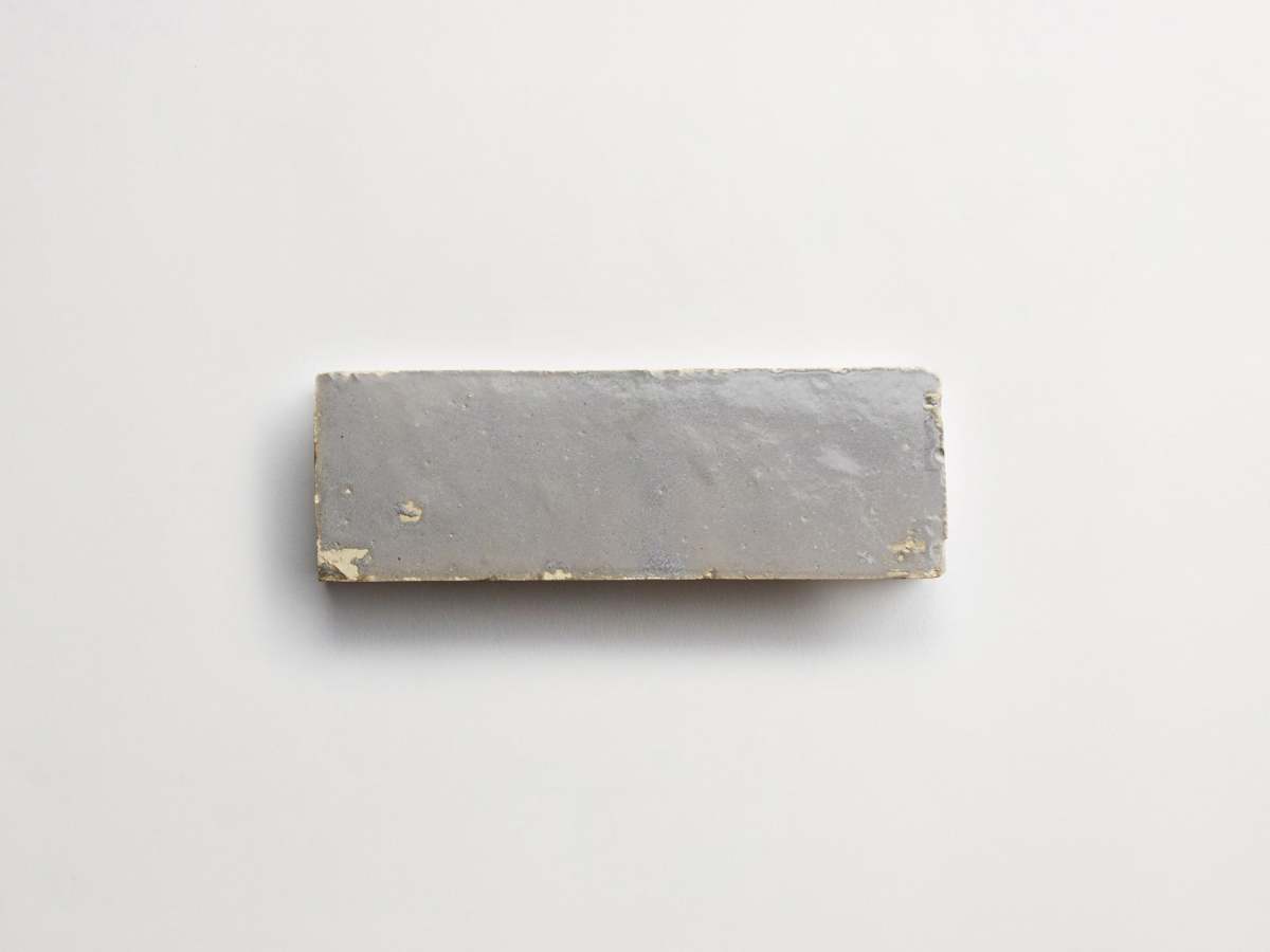 Grey zellige tile tarnished silver subway bejmat.