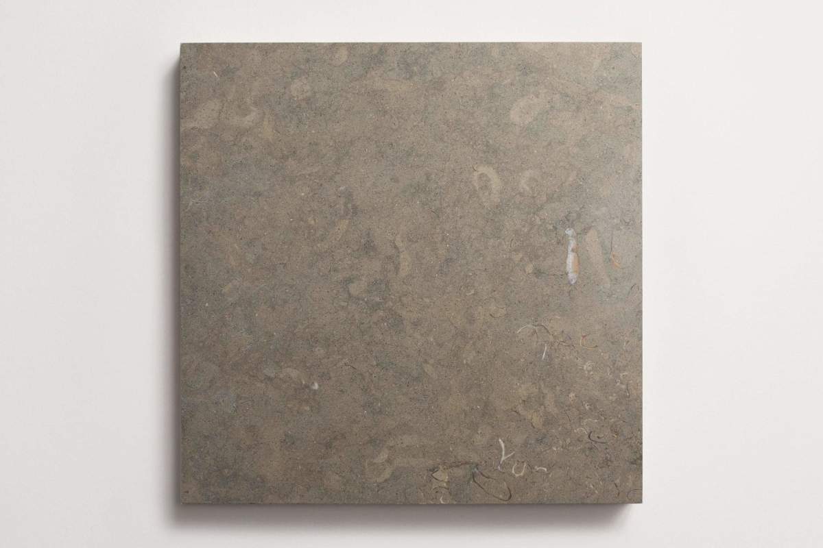 Limestone stone tile square 18" grand place barrow.
