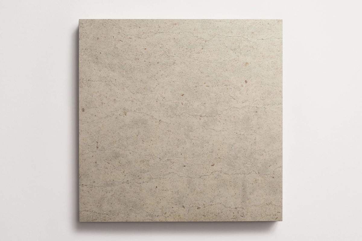 Limestone stone tile square 18" grand place moulin.