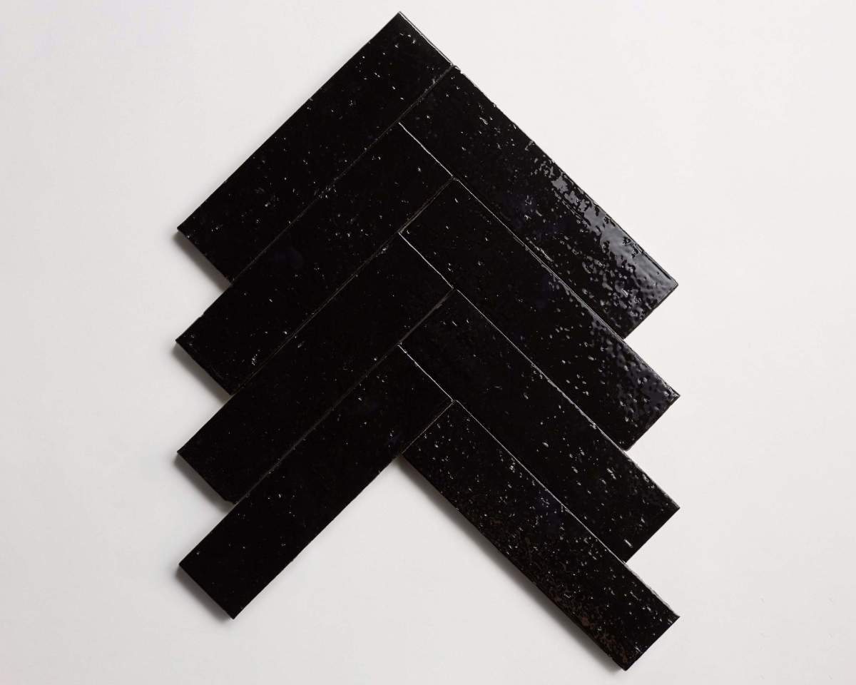modern farmhouse | glazed brick | subway | gloss black tile