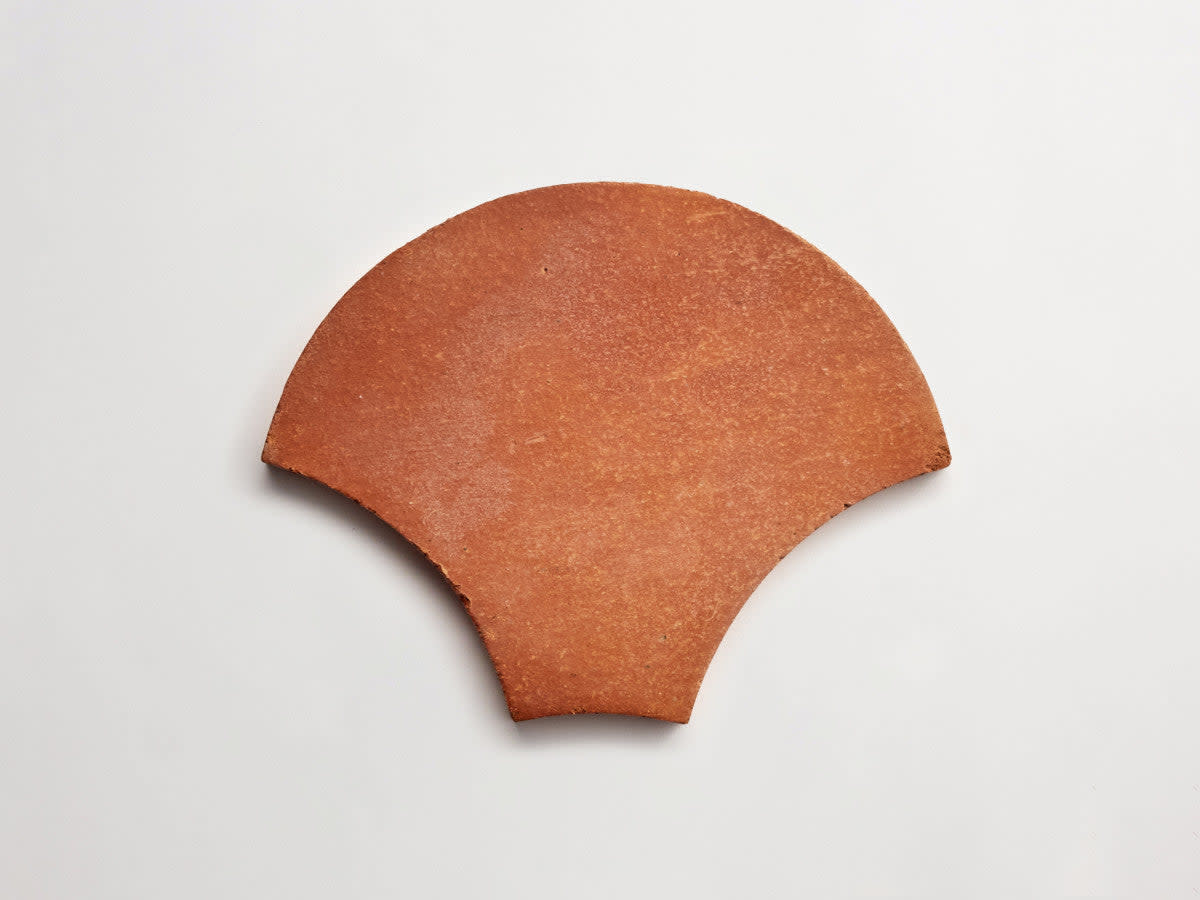 le sol: grand | scallop | unfinished | terracotta ~ 7"x5½"x½"