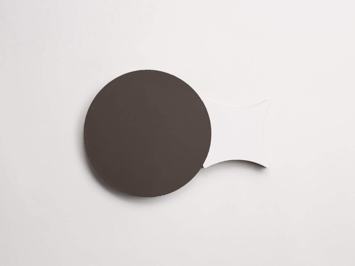 Cement pavimenti charcoal circle + white losange.