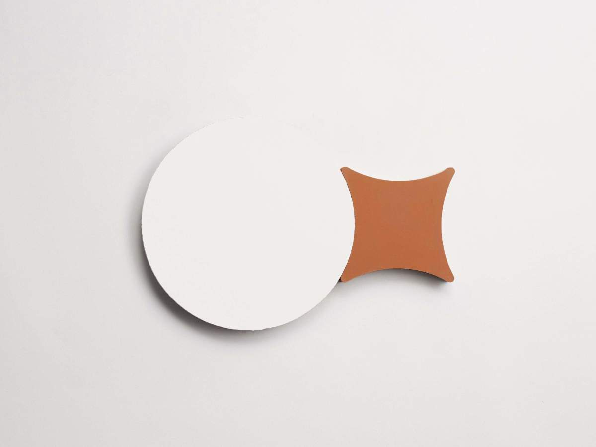 Cement pavimenti white circle + flowerpot losange.