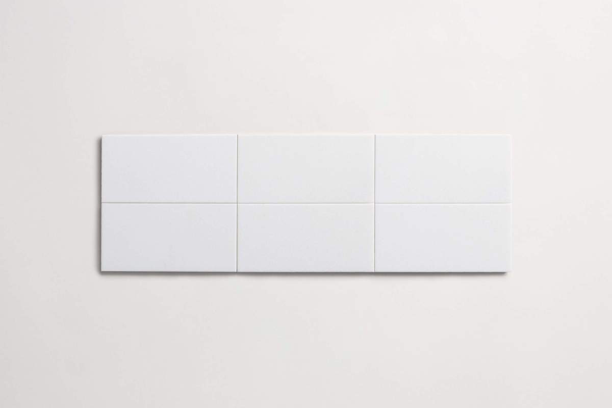 Tile thassos white stone subway.