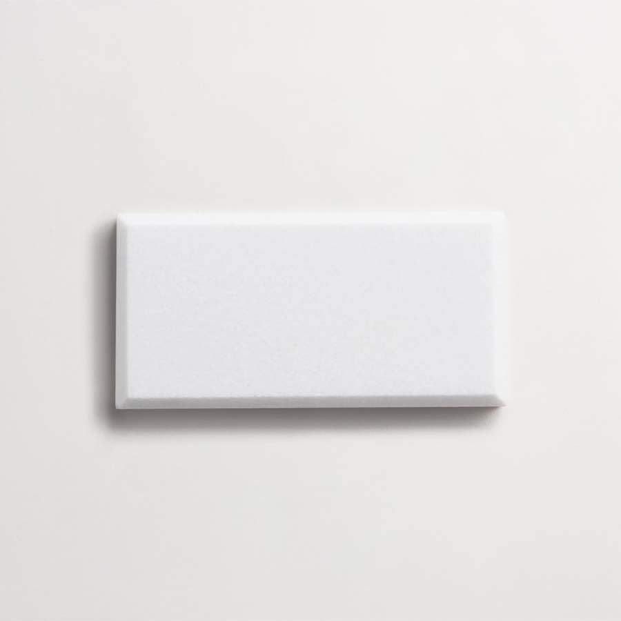 clé lapidary: legacy | beveled subway | honed | thassos | sample ~ 3"x6"x⅜"
